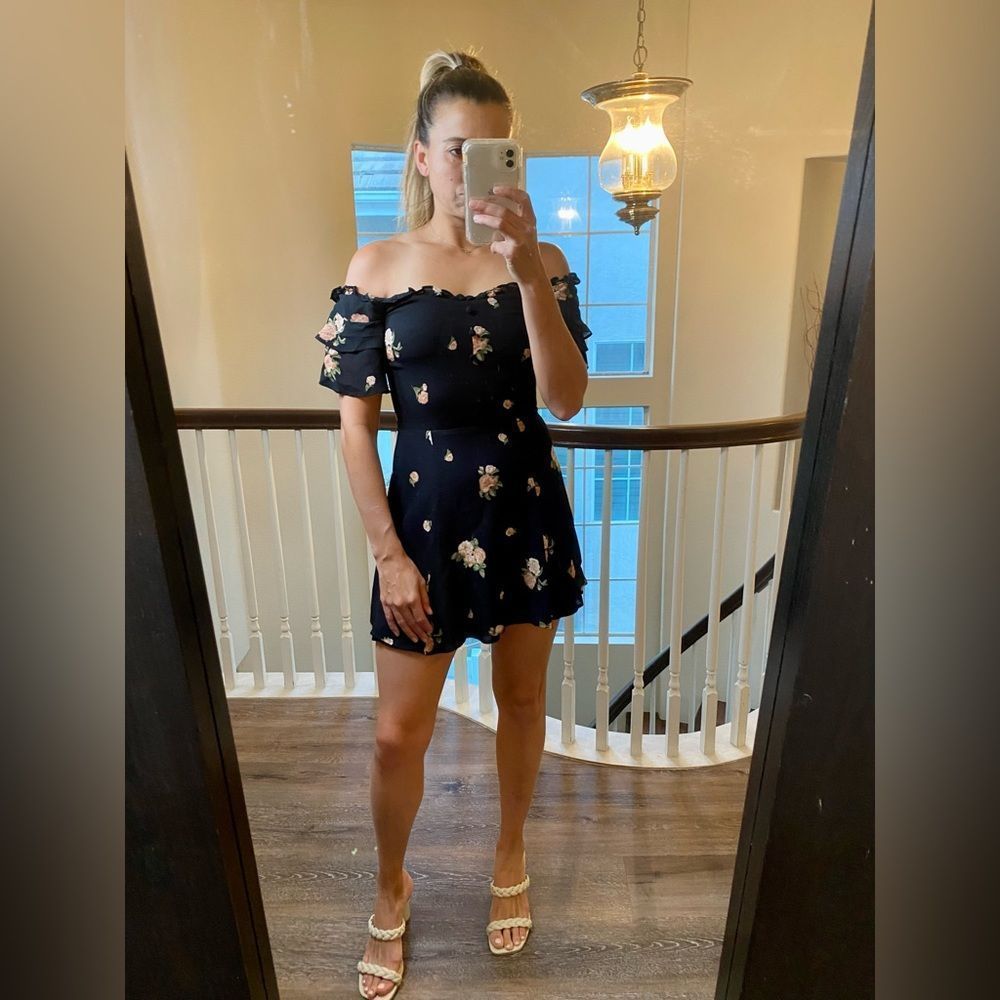 Reformation Rose Print Mini Dress in Black Sz 4